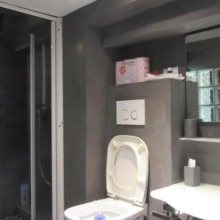 Charming And Modern Cave In The Heart Of The Port Daire Nice